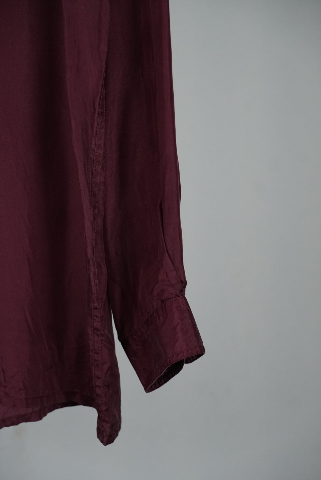 Chemise en soie bordeaux