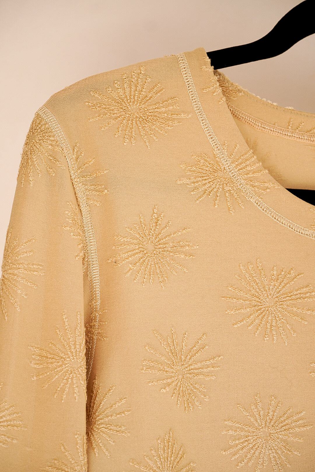 Top en brocard motif soleil