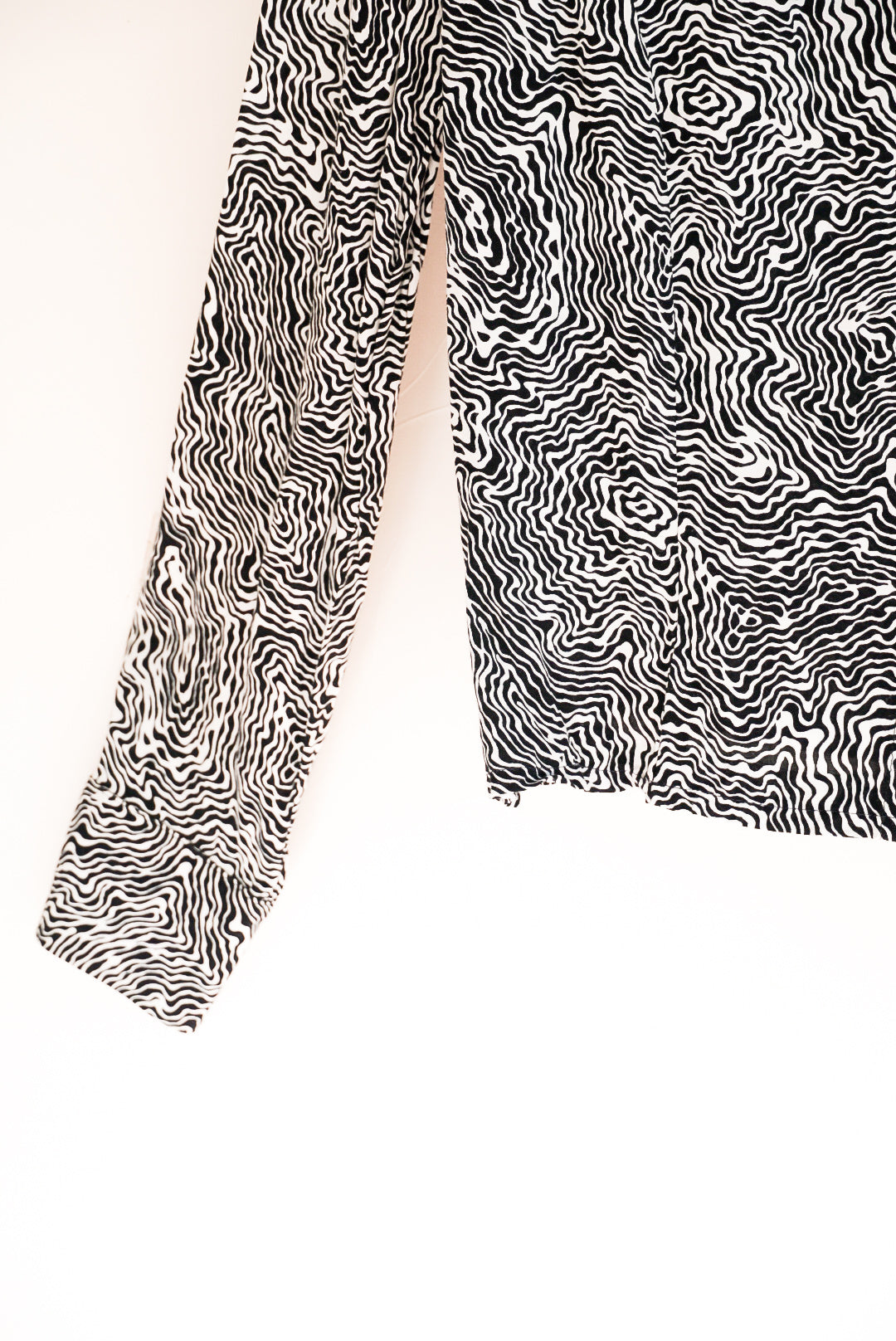Chemise psychédélique noir et blanche