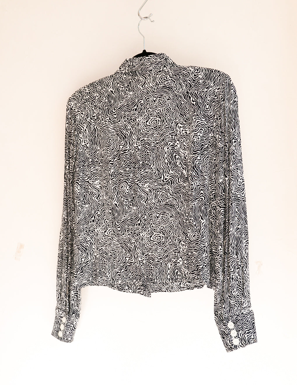 Chemise psychédélique noir et blanche