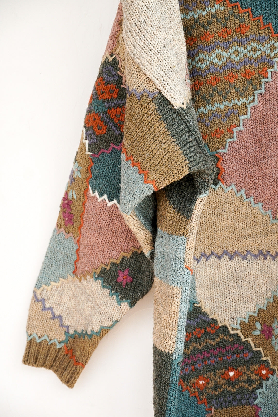 Pull patchwork brodé