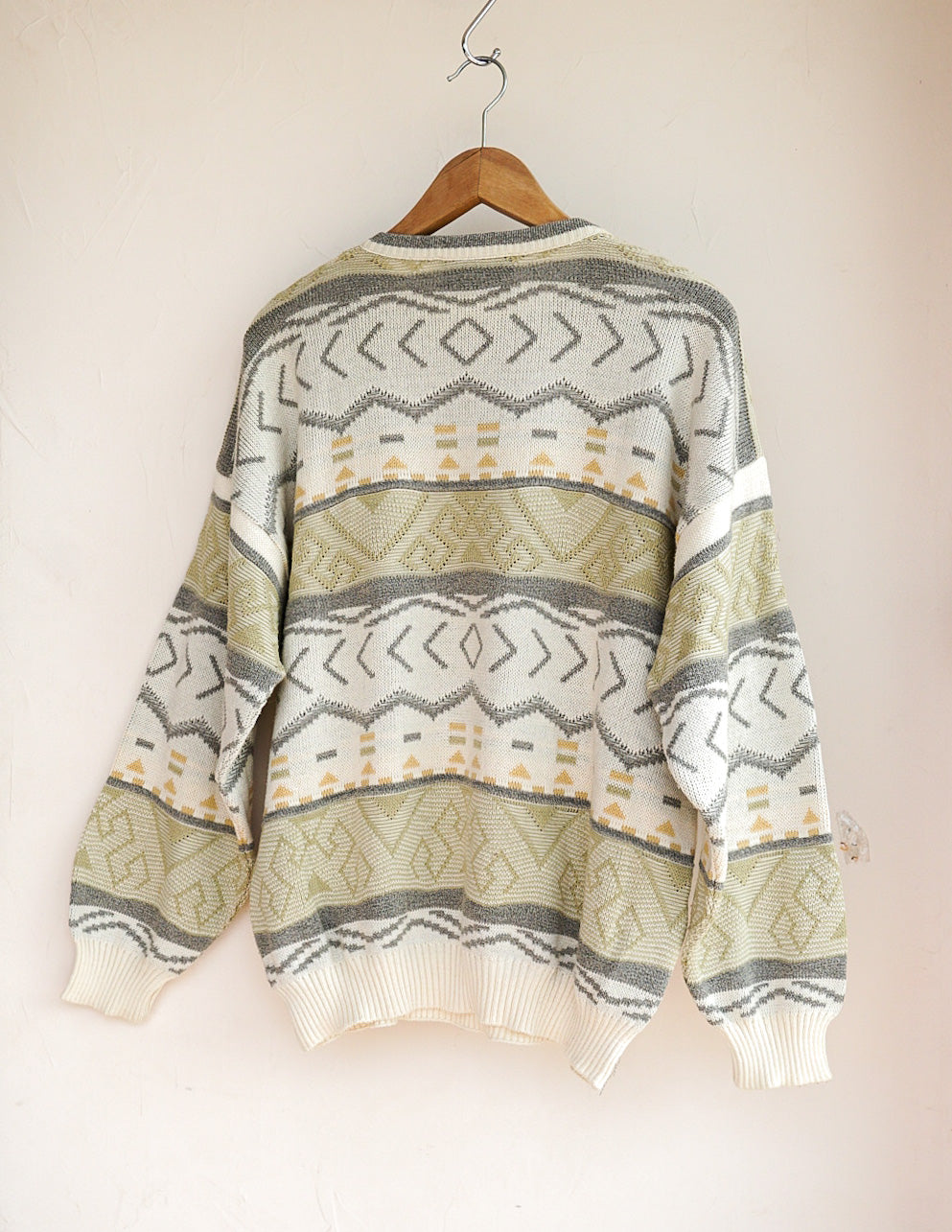 Pull blanc cassé à motif aztèque
