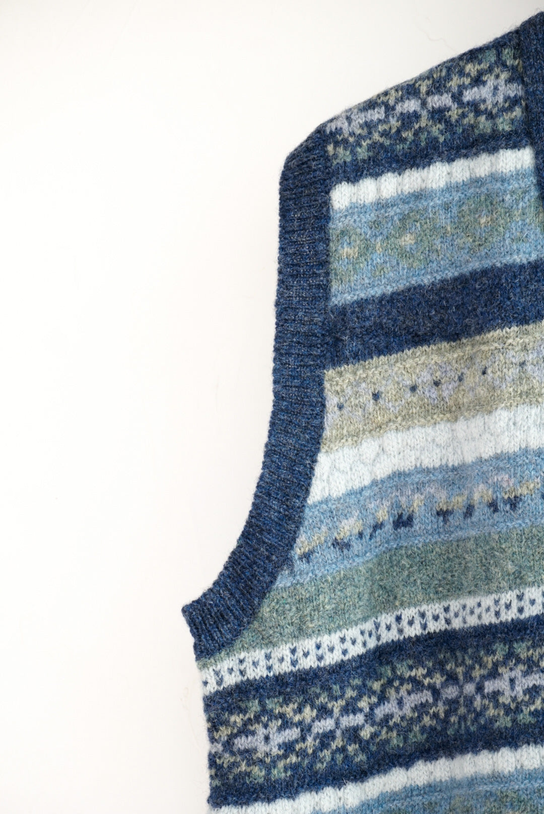 Gilet écossais sans manches bleu à rayure