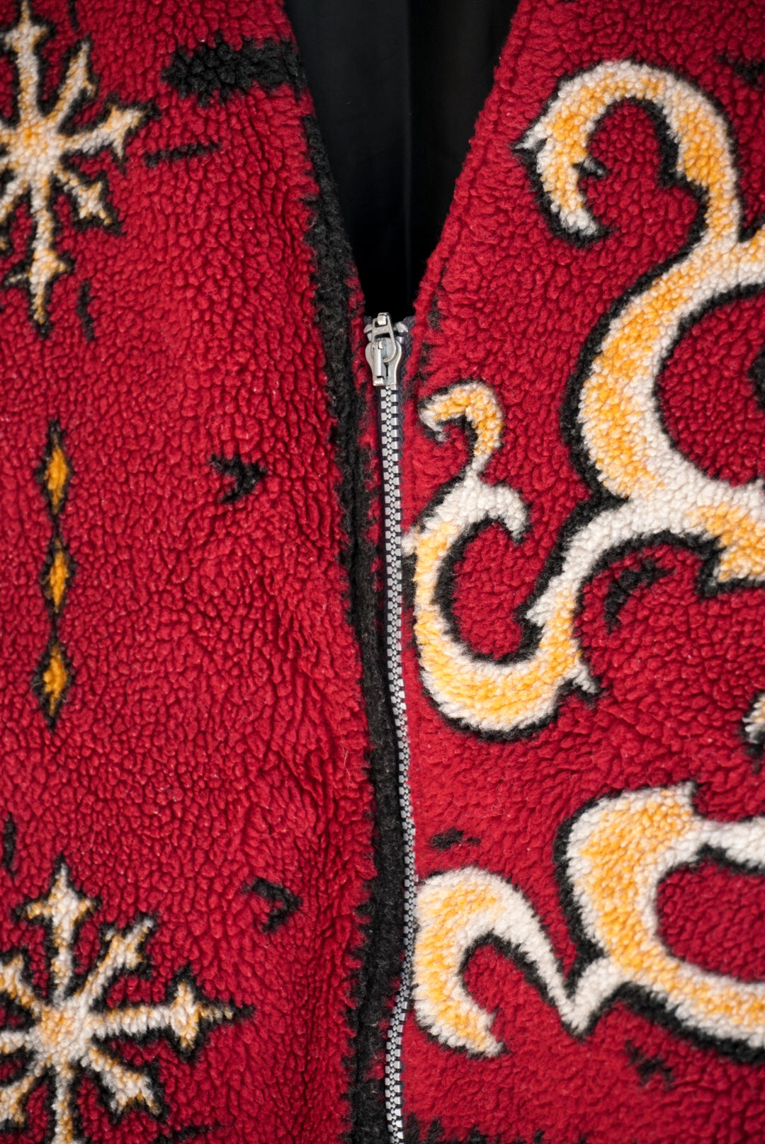 Gilet sans manches en polaire rouge