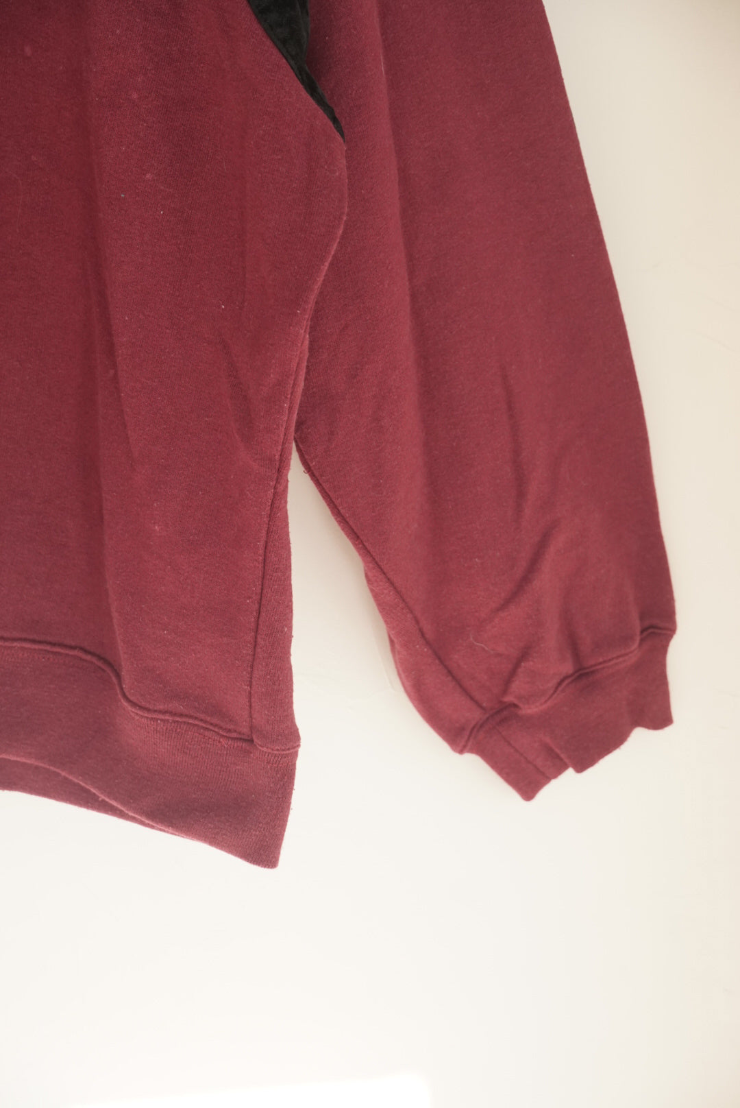 Sweat bordeaux à empiècement 80's