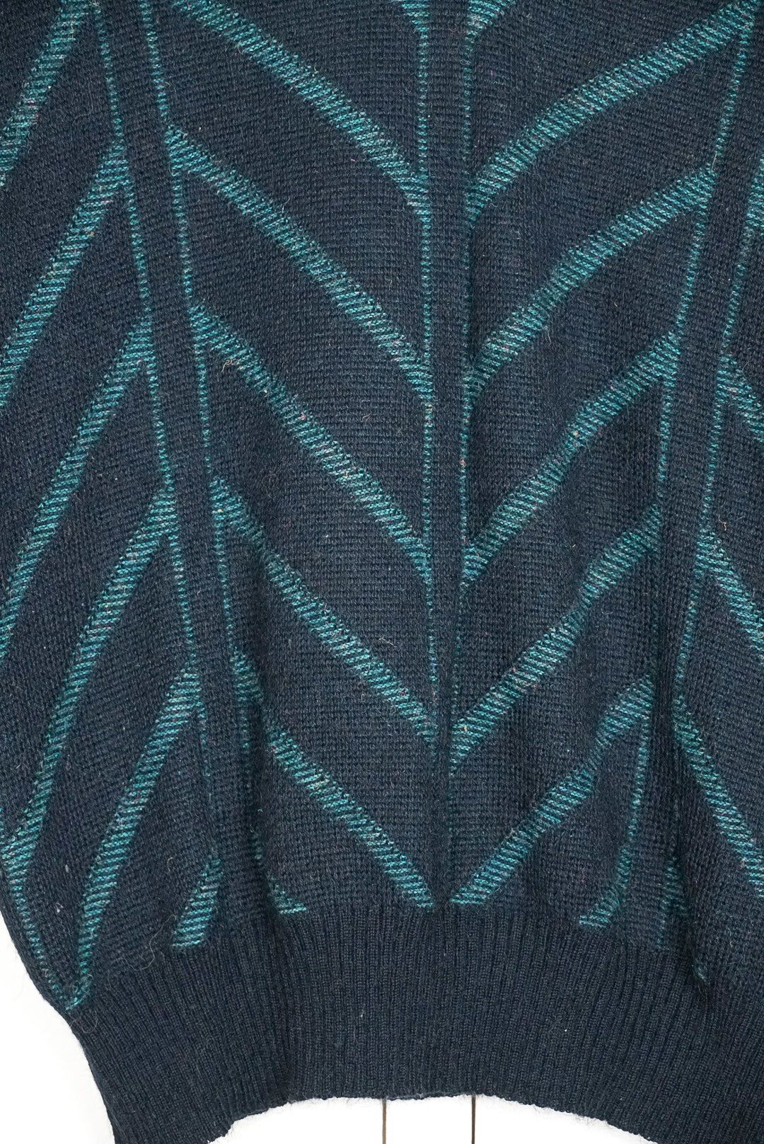 Pull bleue marine geomtrique