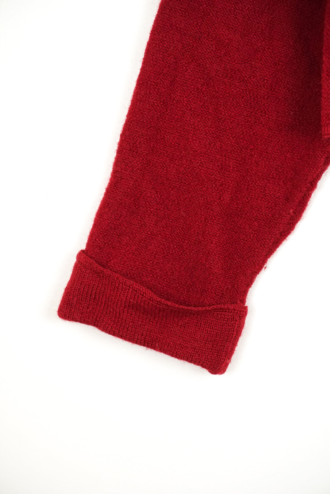 Pull rouge col roulé