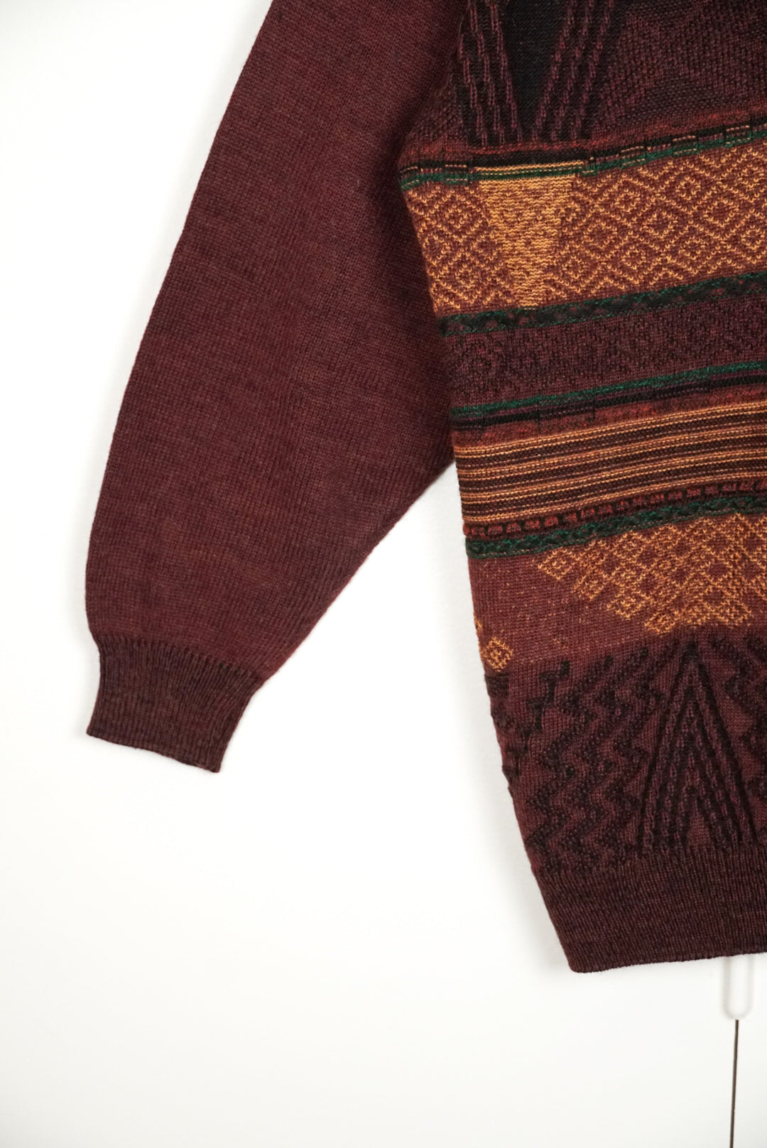 Pull motif géométrique