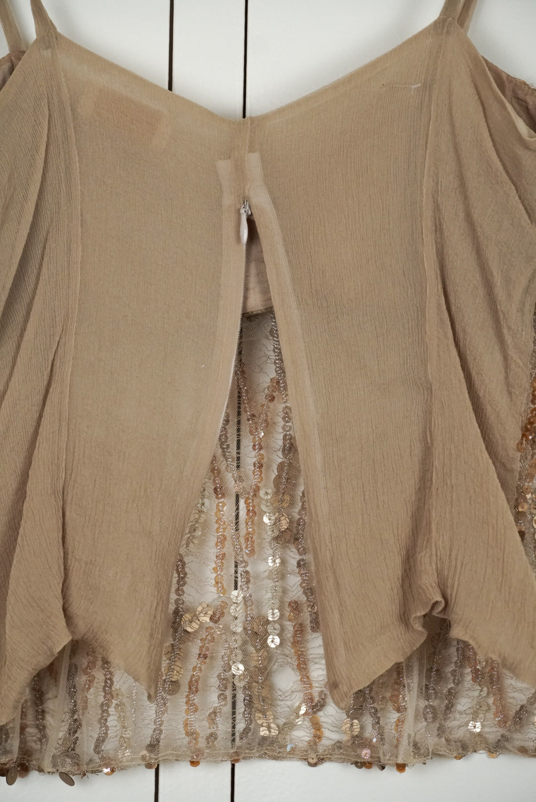 Top brodé sequins