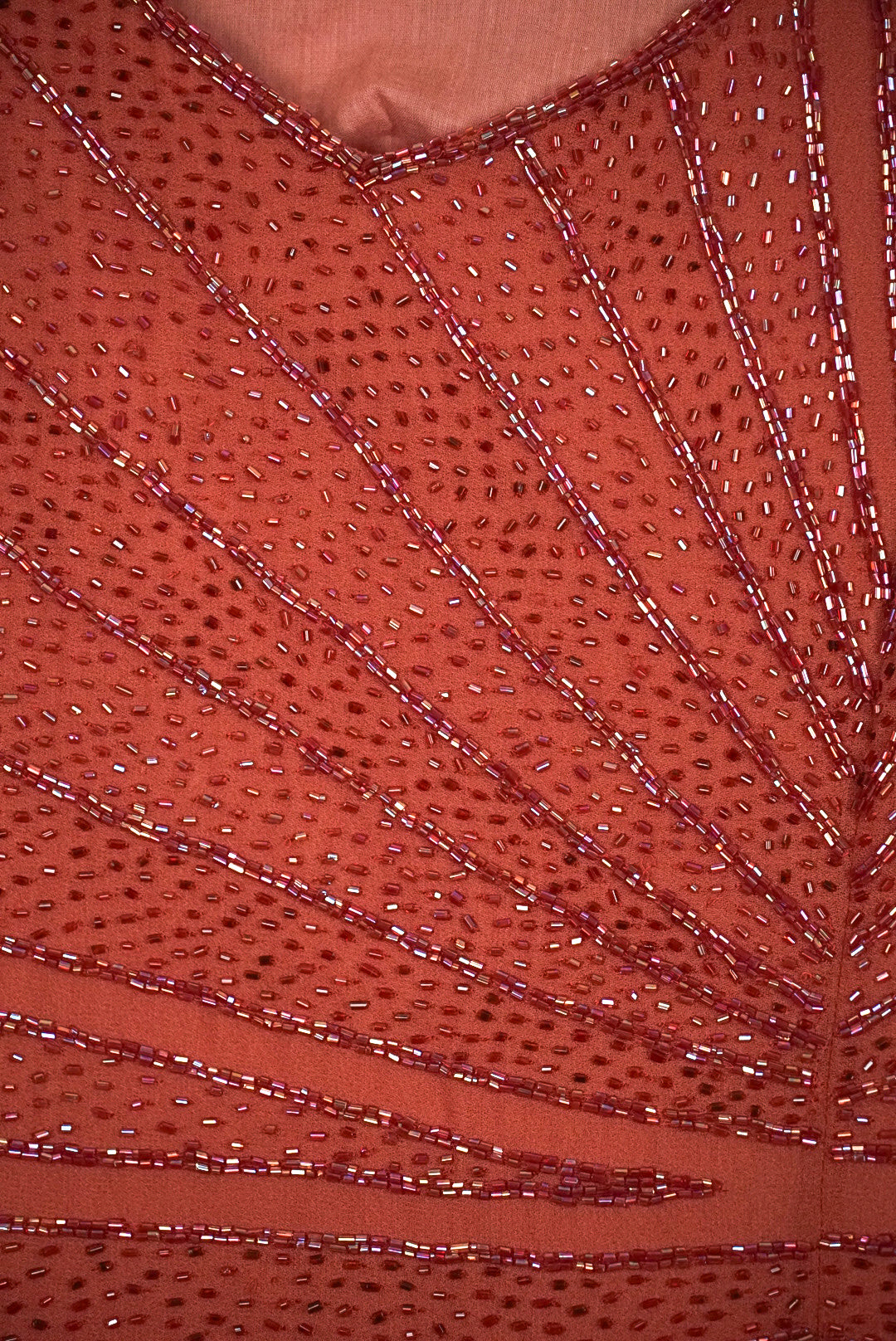 Top brodé de perle