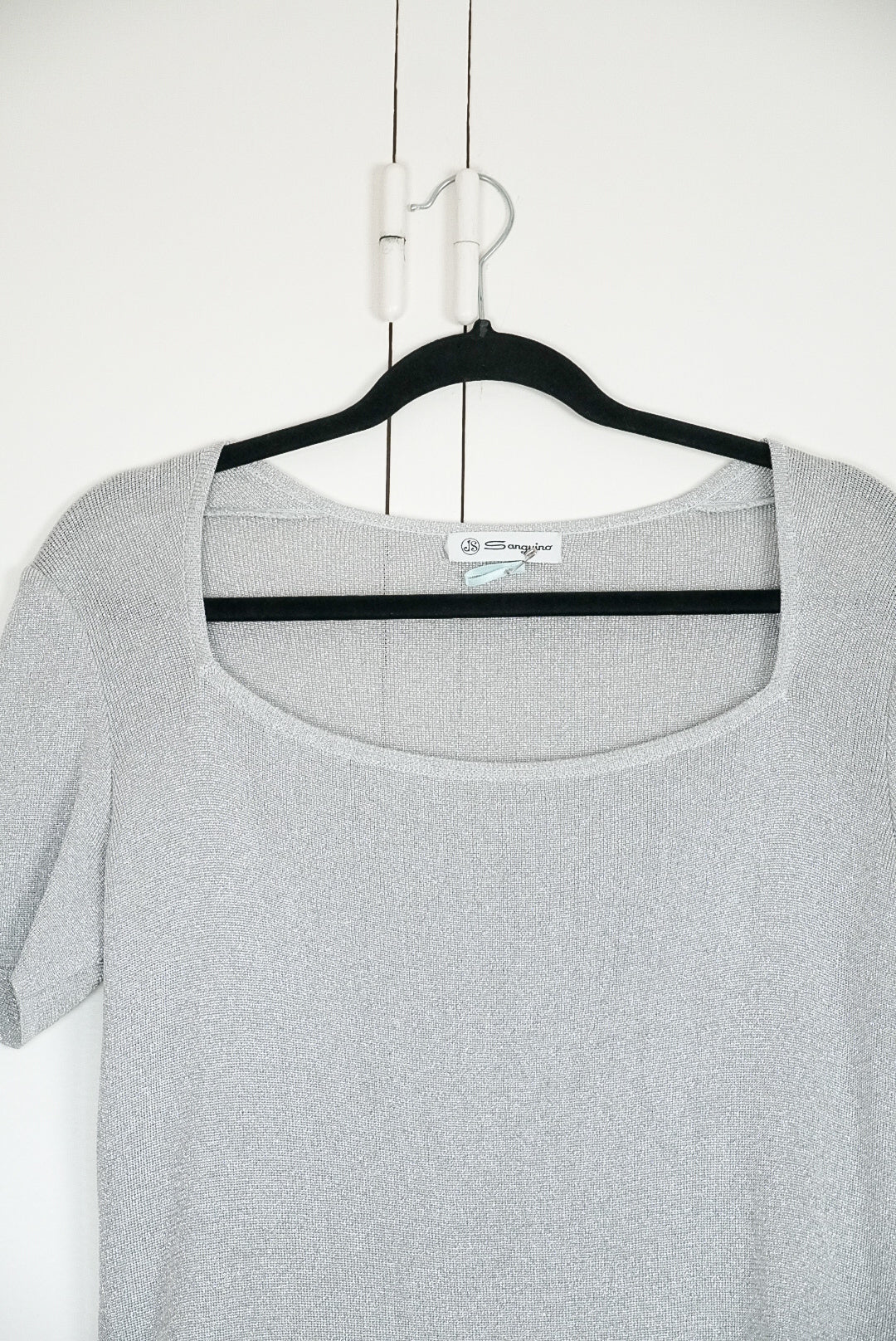 Top gris à paillette