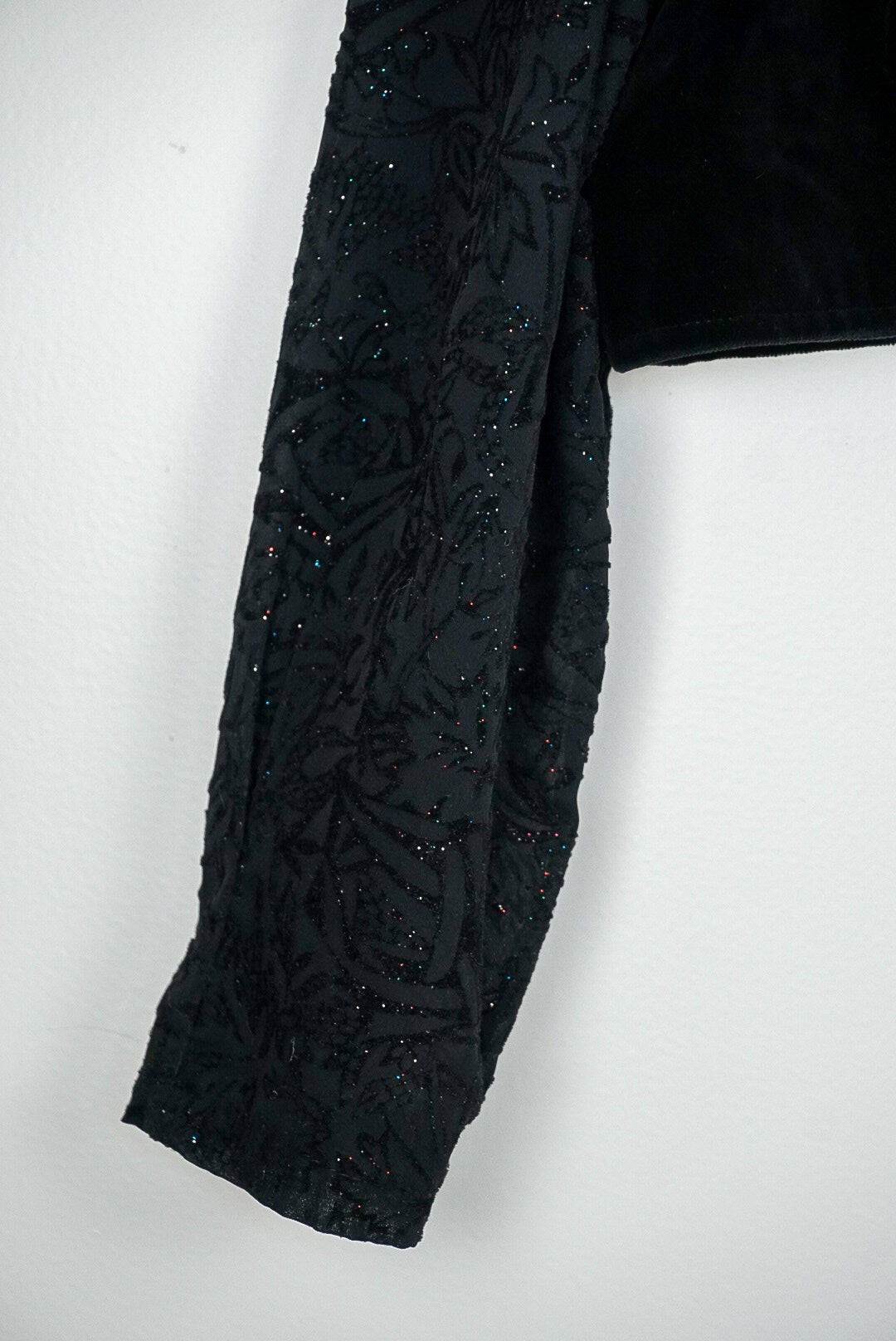 Bolero court noir manche pailletté