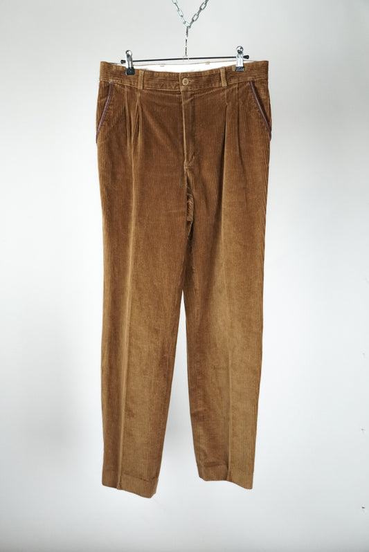 Pantalon velours côtelé marron