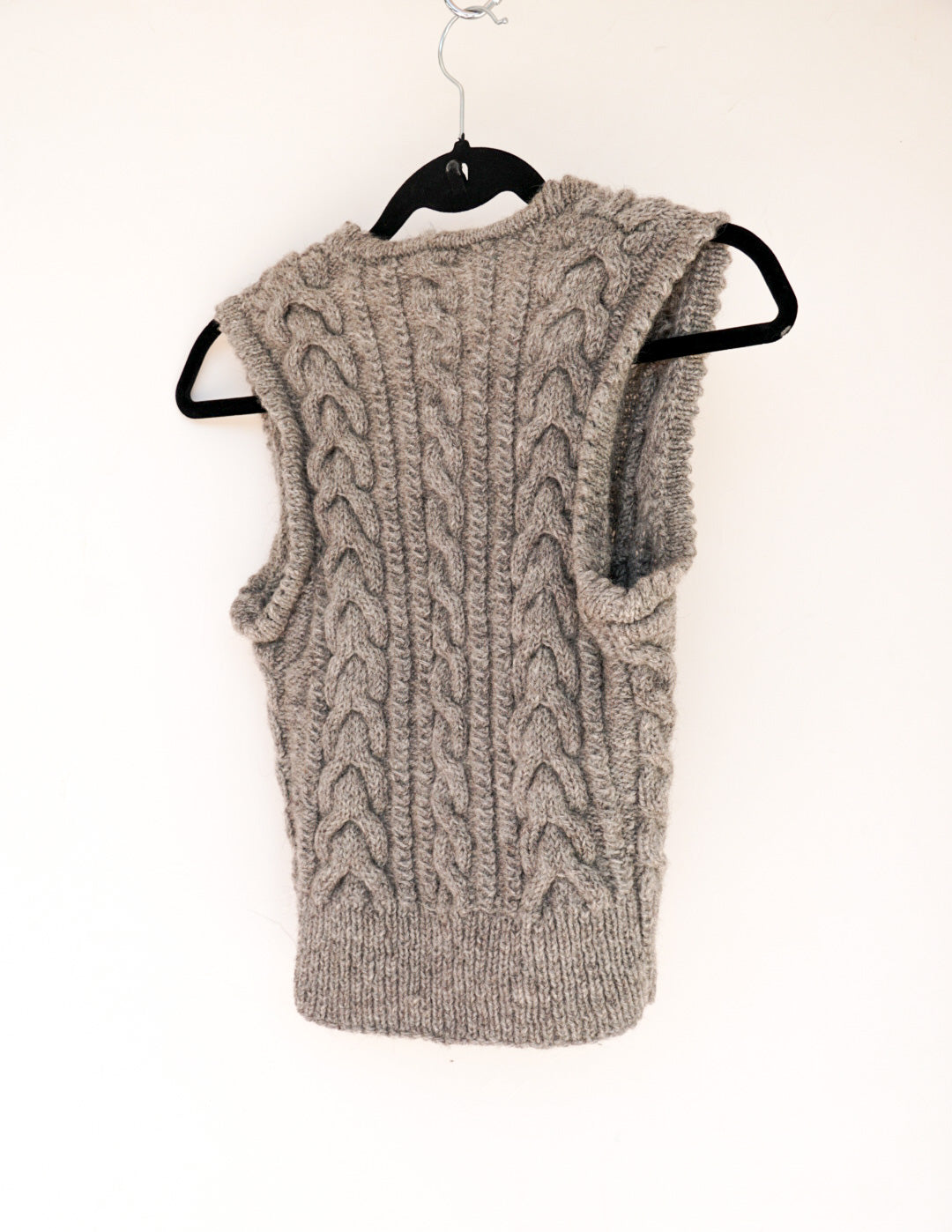 Gilet gris en maille fait main