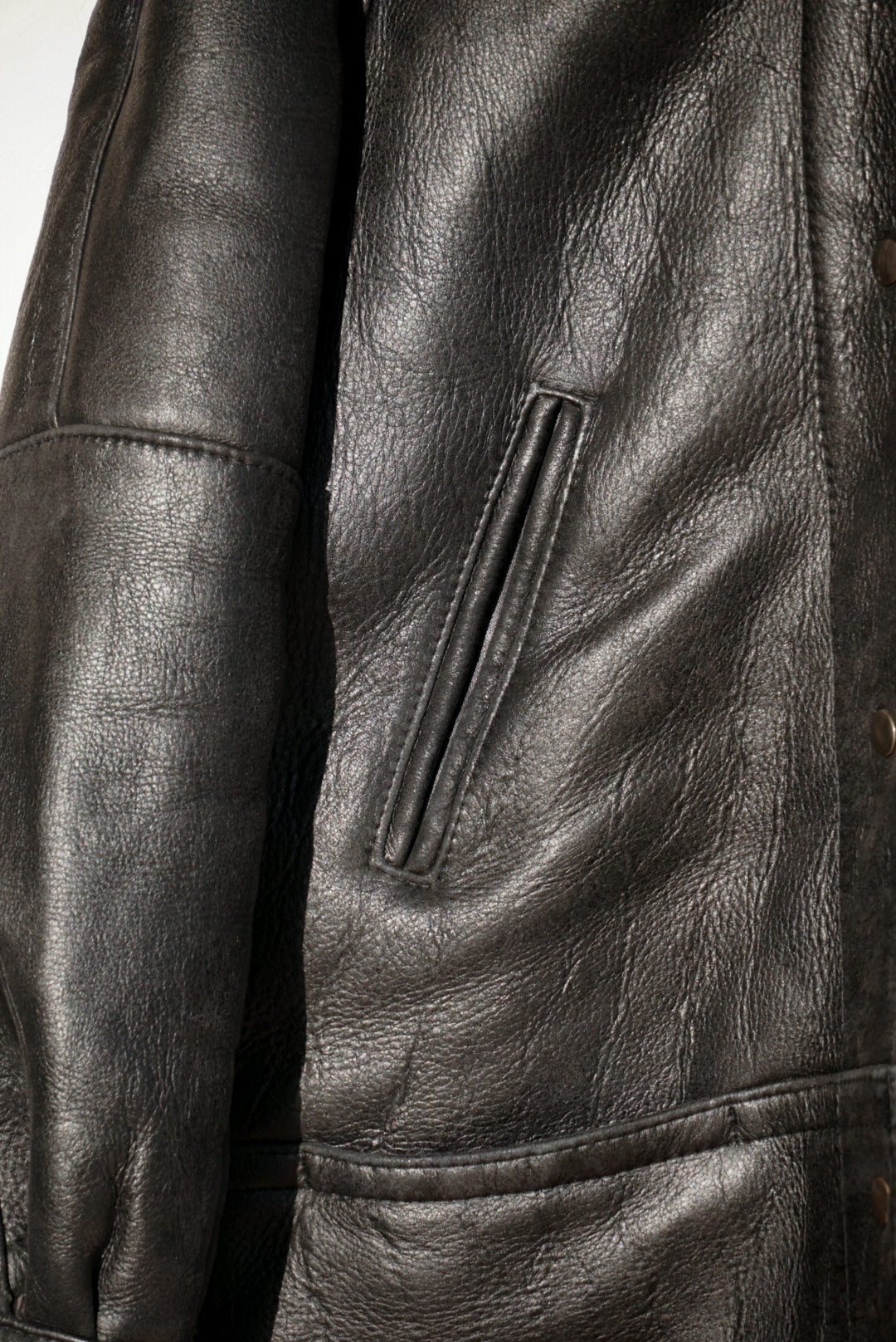 Manteau noir peau lainée à capuche